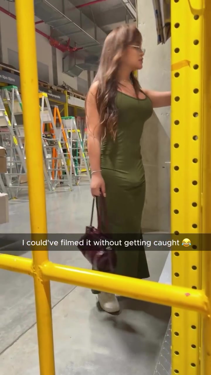 how did she not see me filming that 😂